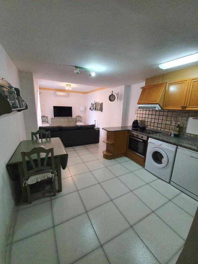 Apartamento Aquarium Park, 1ª Linea De Playa, 4 Personas Calpe